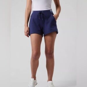 Athleta Triumph Game Point Shortie Short Size XS Navy NWT